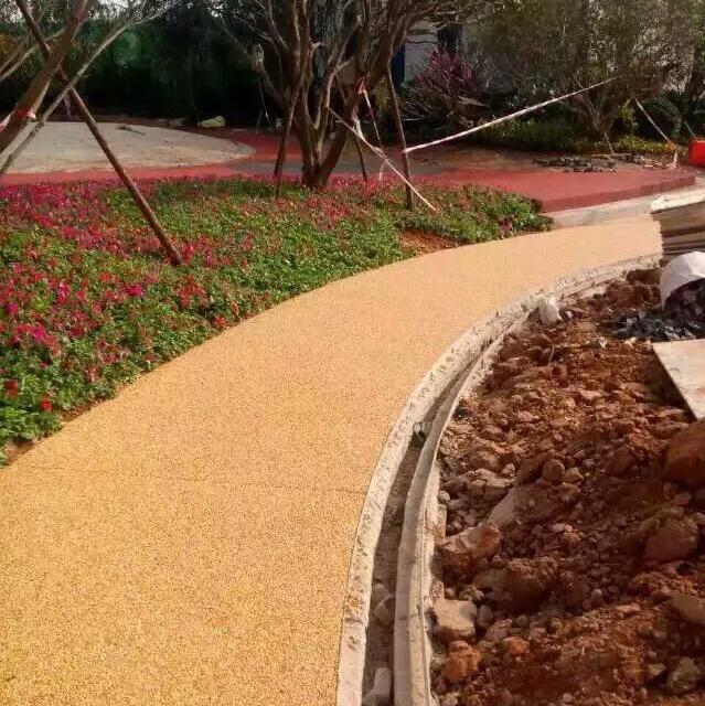 園林景觀設(shè)計(jì)的地面需要用到哪些鋪裝材料？